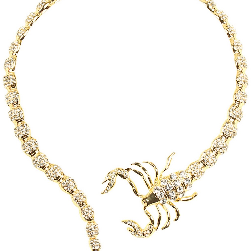 Statement necklace